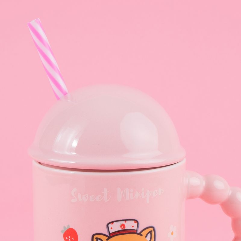 Taza-mini-family-strawberry-stage-collection-de-cer-mica-con-tapa-y-popote-380ml-rosa-Mini-Family-3-21200