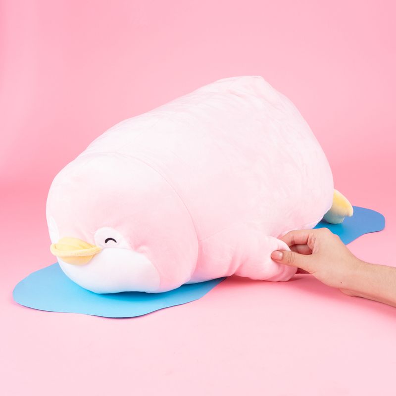 Peluche-63-cm-pinguino-acostado-rosa-pendy-serie-mini-family-Mini-Family-2-24294