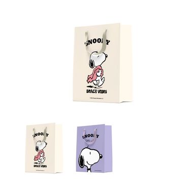 Bolsa de regalo mediana summer travel collection 2 modelos surtidos 18cm x 10cm x 23cm serie snoopy -  Snoopy