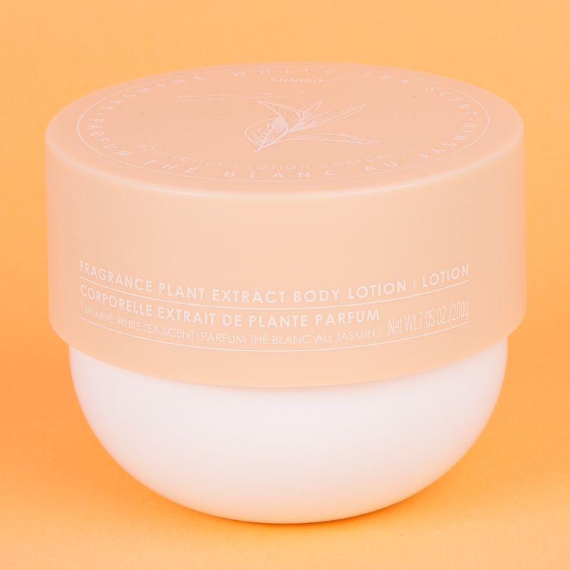 Loci-n-corporal-con-extracto-de-plantas-arom-ticas-aroma-a-te-blanco-de-jazmin-Miniso-3-24979
