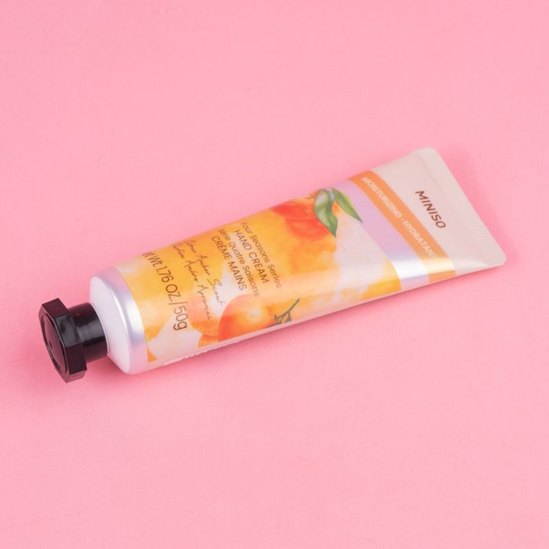 Crema-de-manos-serie-four-seasons-aroma-a-c-tricos-y-ambar-Miniso-4-25016
