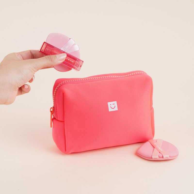 Cosmetiquera-miniso-tela-tipo-esponja-coral-Miniso-2-25086