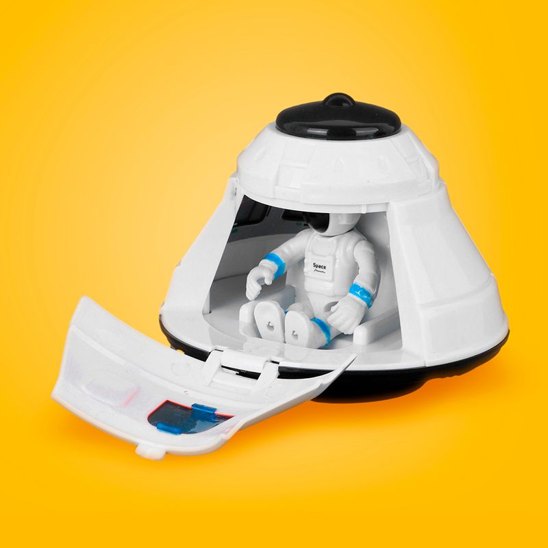 Astronauta-y-modulo-de-reentrada-con-luz-serie-miniso-Miniso-2-25108