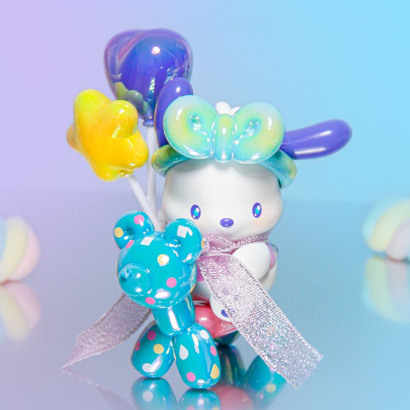Caja-sorpresa-con-figura-sanrio-pochacco-fiesta-figuras-con-globos-Sanrio-7-25438