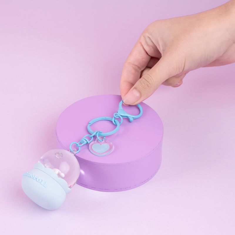 Llavero-con-l-quido-sanrio-bola-de-cristal-cinnamoroll-Sanrio-2-25519