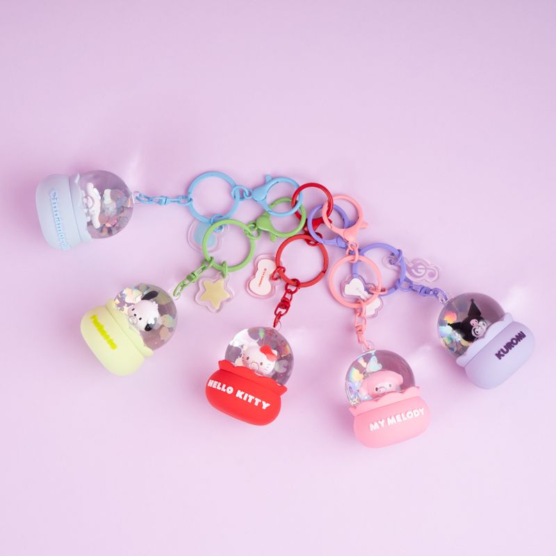 Llavero-con-l-quido-sanrio-bola-de-cristal-cinnamoroll-Sanrio-4-25519