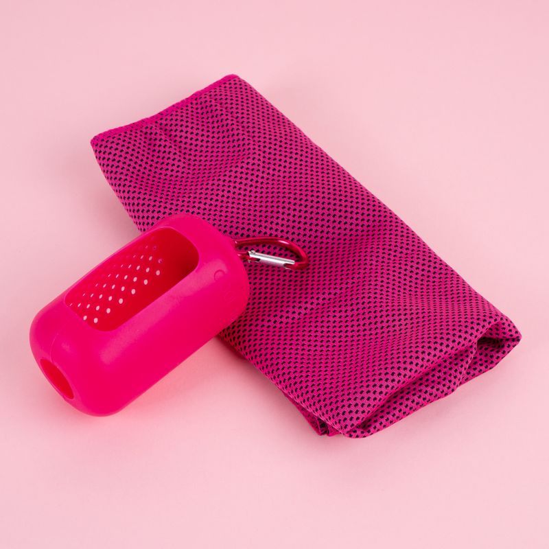 Toalla-deportiva-refrescante-miniso-sports-sports-capsule-rosa-Miniso-3-25584