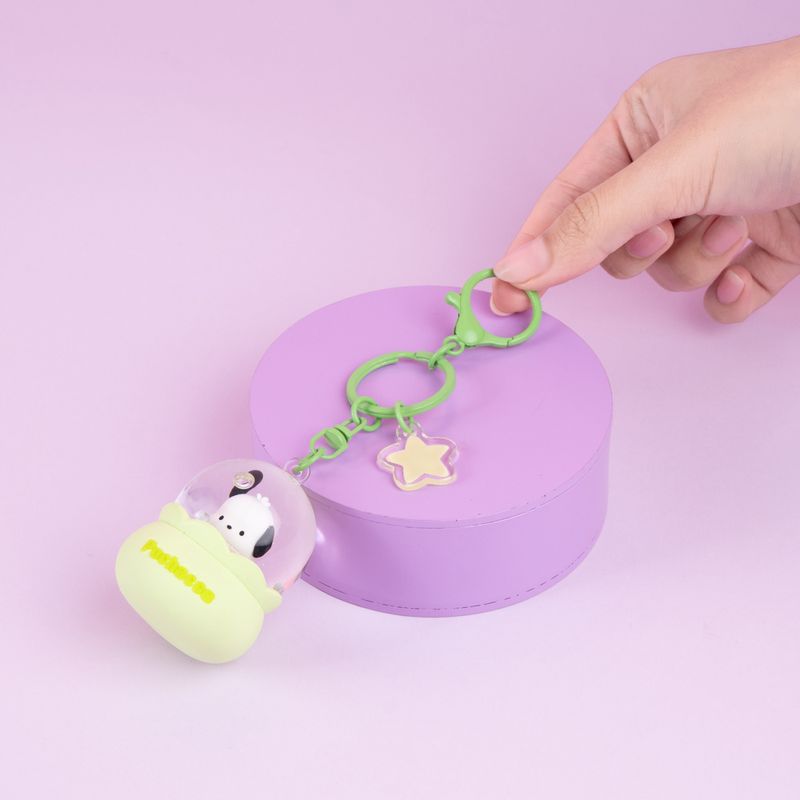 Llavero-con-l-quido-sanrio-bola-de-cristal-pochacco-Sanrio-2-25516