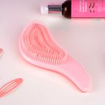 Peine-bicolor-suave-rosa-Miniso-2-12498