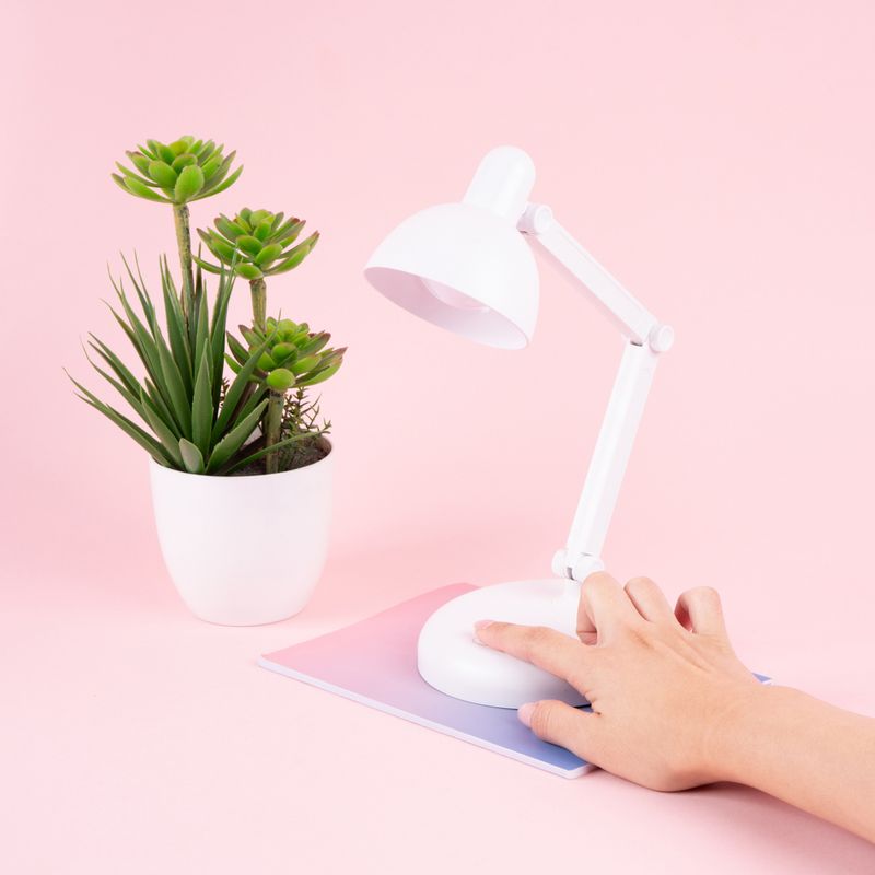 L-mpara-de-escritorio-plegable-recargable-mod-sctd-0630-blanca-Miniso-2-25905