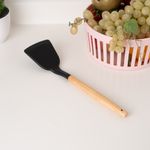 Utensilio-de-cocina-turner-silicona-gris-serie-miniso-Miniso-3-26012