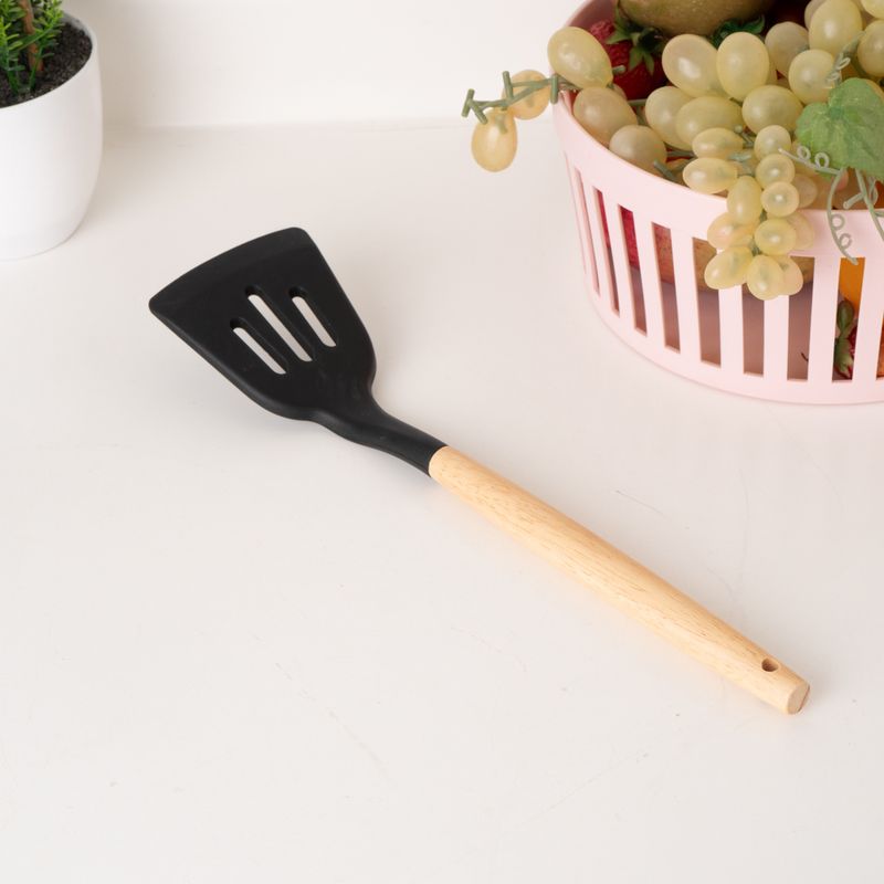 Utensilio-de-cocina-turner-ranurado-silicona-gris-serie-miniso-Miniso-3-26013
