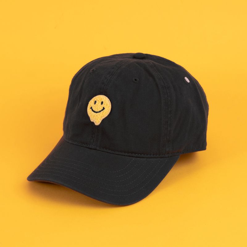 Gorra-de-b-isbol-bordada-miniso-carita-feliz-negro-Miniso-5-26243