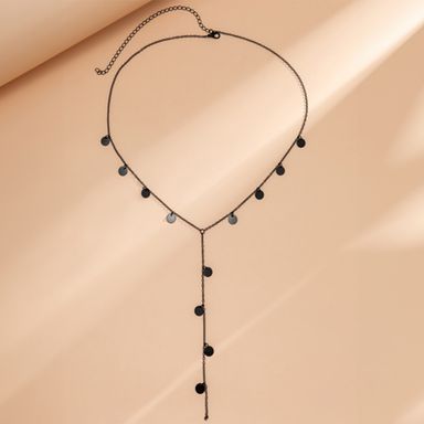 Collar miniso serie dark cadena con dijes de hojitas -  Serie Dark