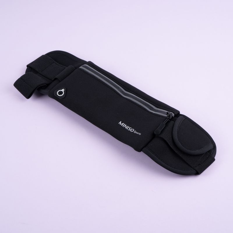 Cangurera-deportiva-multifuncional-negra-serie-miniso-Miniso-3-25528
