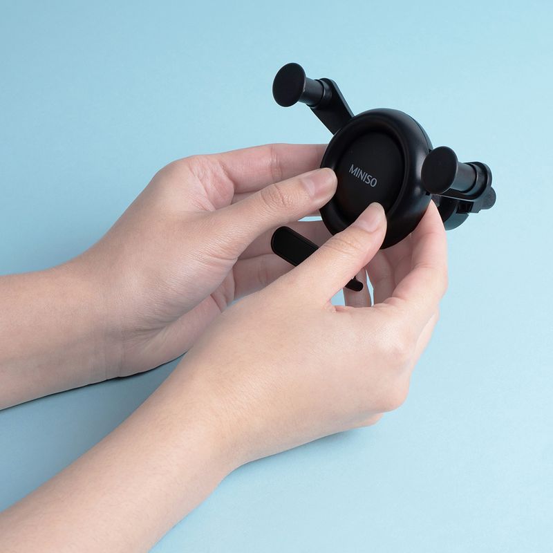 Soporte-de-coche-master-series-negro-Miniso-2-25554
