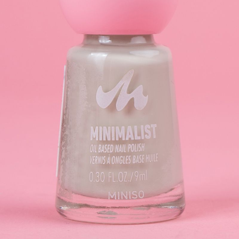 Esmalte-de-u-as-a-base-de-aceite-minimalist-series-21-Minimalist-3-26560