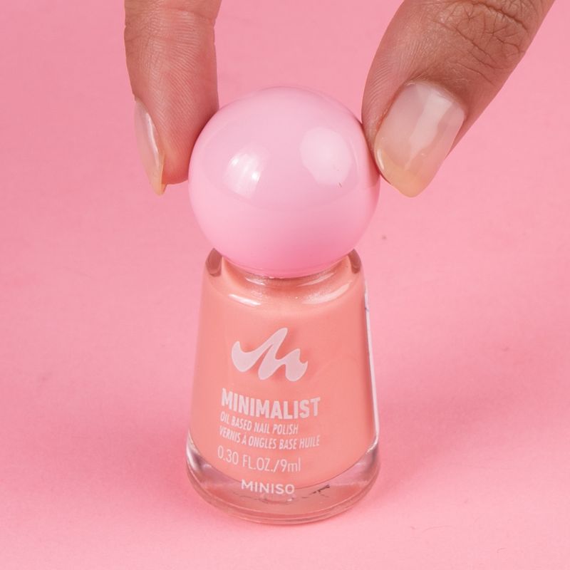 Esmalte-de-u-as-a-base-de-aceite-minimalist-series-04-Minimalist-2-26569