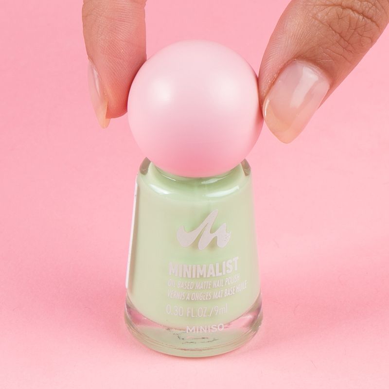 Esmalte-de-u-as-a-base-de-aceite-matte-minimalist-series-m18-Minimalist-2-26576