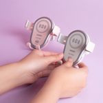 Soporte-de-coche-para-celular-con-cargador-blanco-Miniso-2-26440
