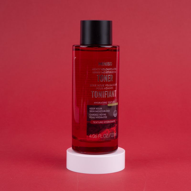 T-nico-hidratante-volcanic-mud-series-para-hombre-Miniso-4-26995
