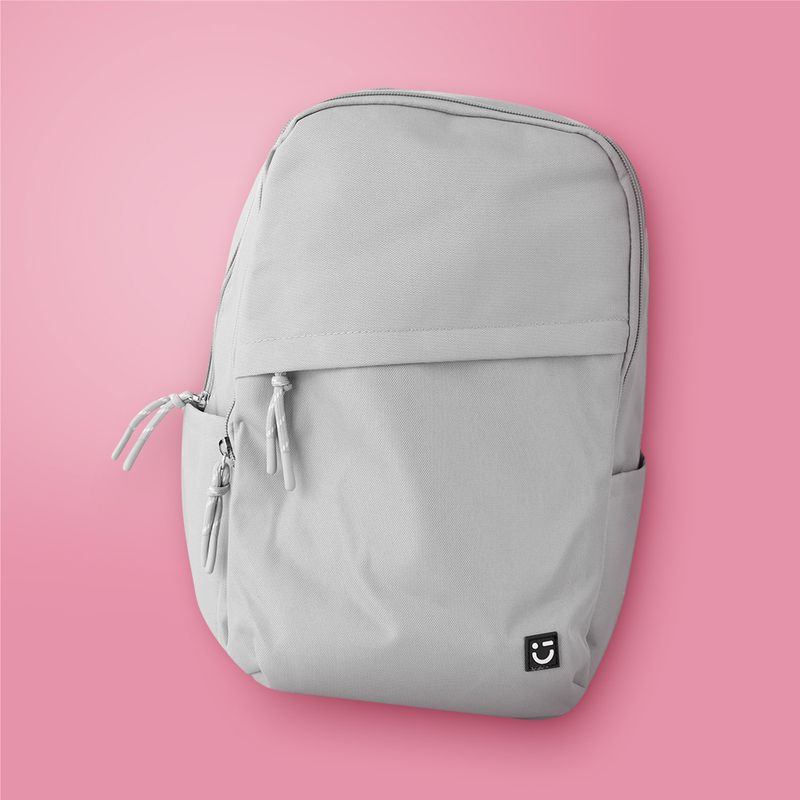 Mochila-escolar-miniso-cierre-inclinado-gris-Miniso-2-27535