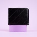 Cartera-corta-para-mujer-miniso-lineas-diagonal-en-relieve-negro-Miniso-3-27454