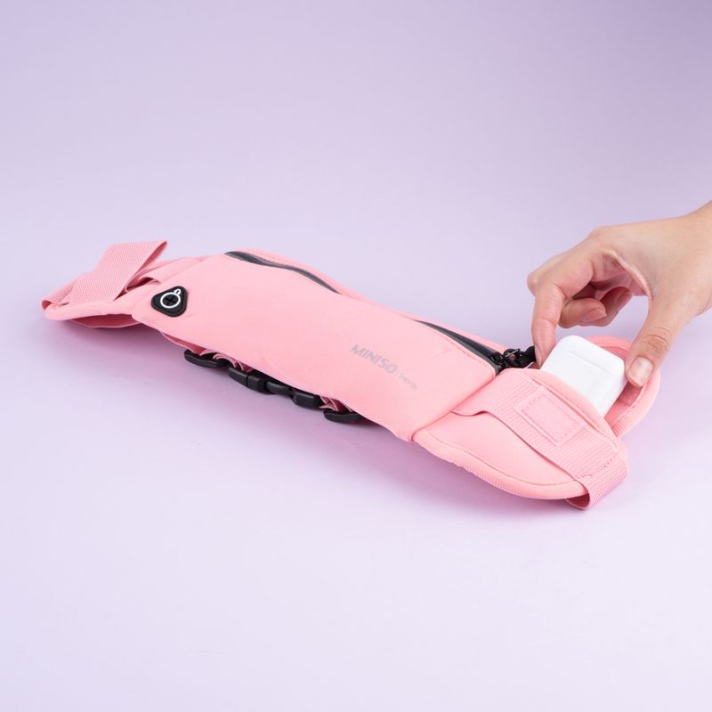 Cangurera-deportiva-multifuncional-rosa-serie-miniso-Miniso-2-25529