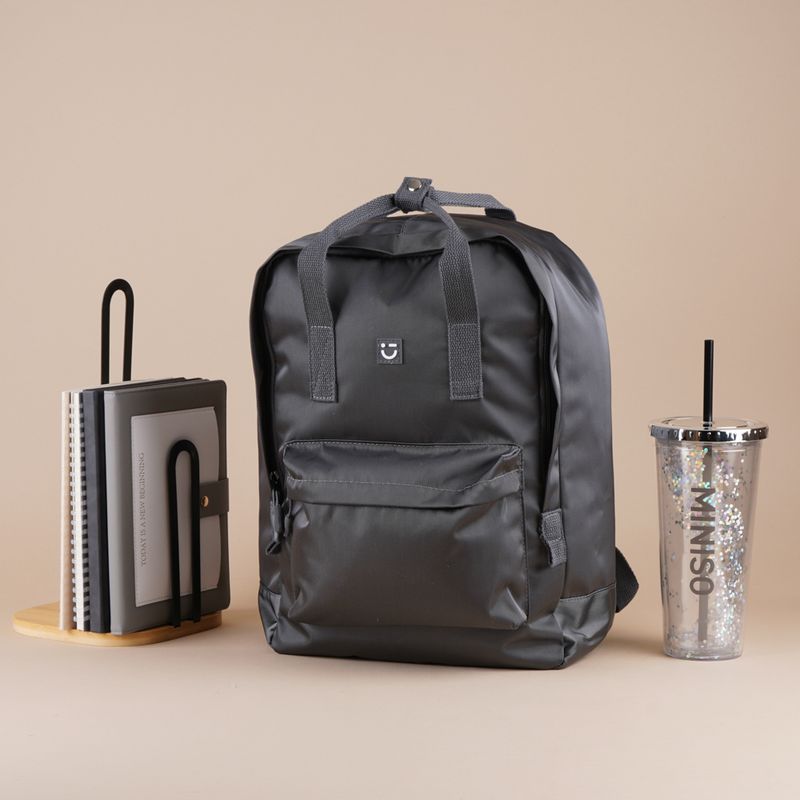 Mochila-escolar-miniso-rectangular-con-asa-azul-Miniso-3-27530