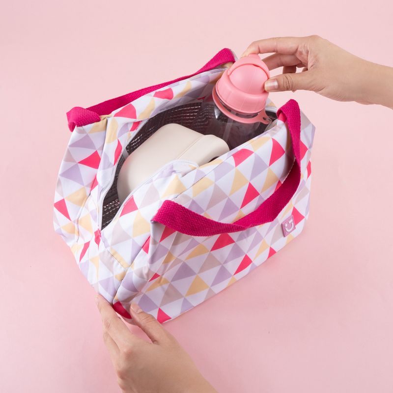 Lonchera-miniso-grande-triangulos-multicolor-Miniso-2-24776