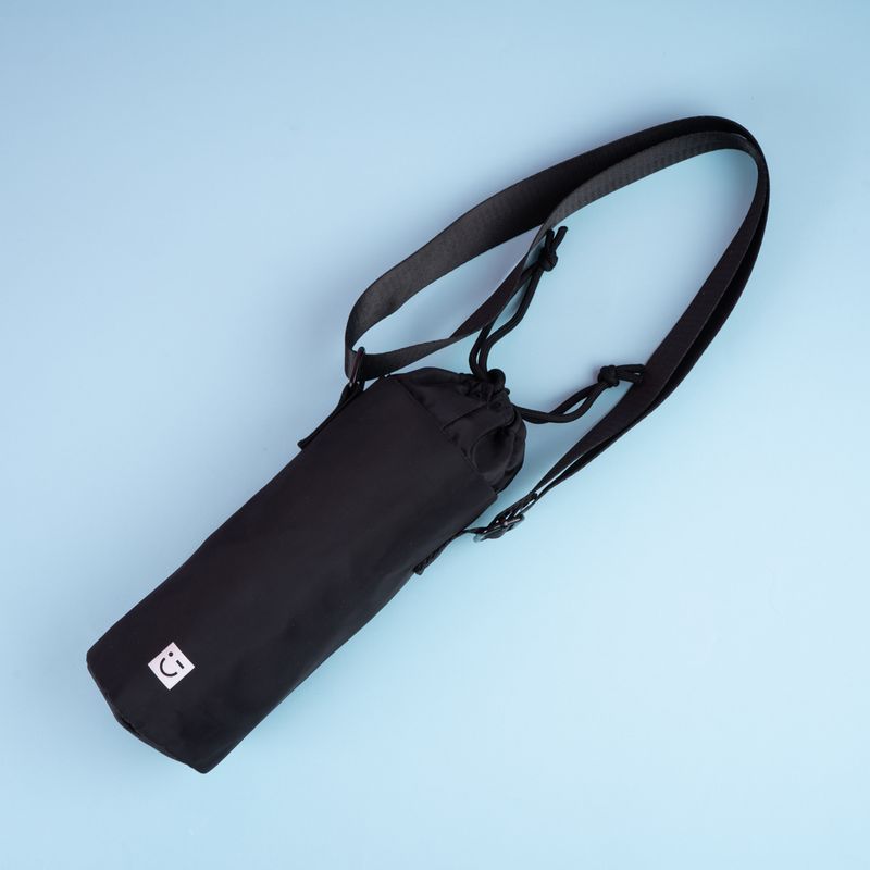 Bolso-porta-botella-miniso-serie-basicos-de-nylon-negro-Miniso-3-27292