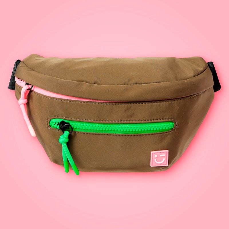 Bolso-estilo-cangurera-miniso-serie-camping-verde-Miniso-2-27300