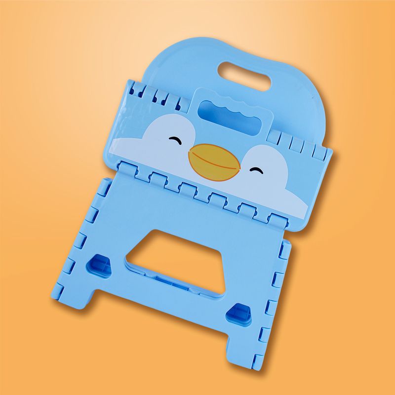 Taburete-plegable-con-respaldo-azul-penpen-serie-mini-family-Mini-Family-2-27397