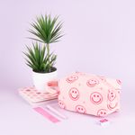 Cosmetiquera-miniso-rectangular-carita-feliz-rosa-Miniso-3-25889