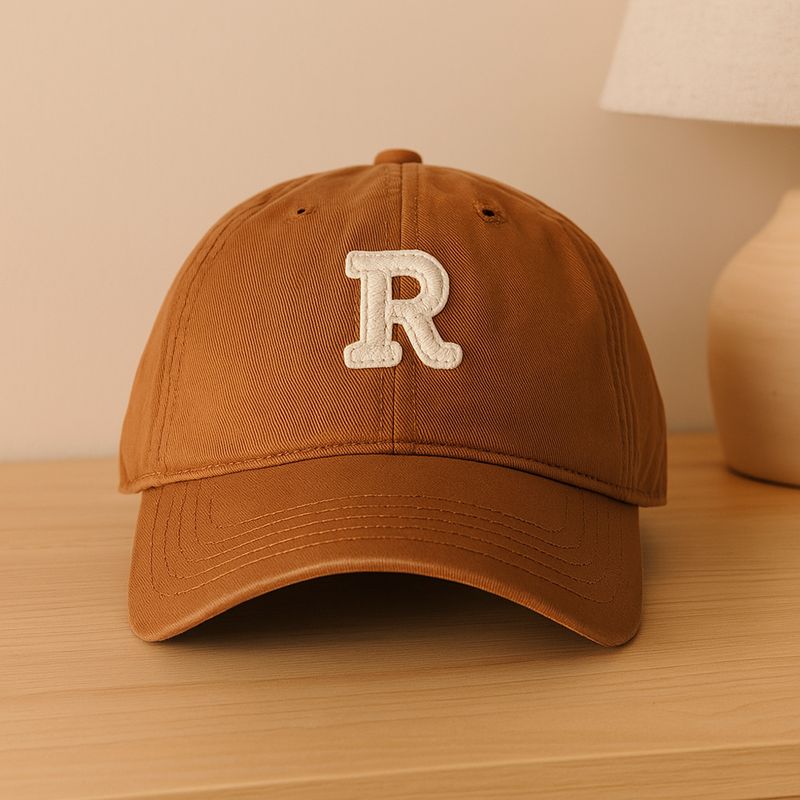 Gorra-de-be-sbol-miniso-letra-r-cafe-claro-Miniso-2-19763