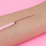 L-piz-de-cejas-triangular-ultrafino-lovely-u-marr-n-medio-Miniso-2-28050