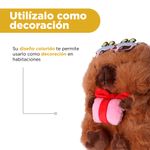 Peluche-sentado-holding-regalo-mimi-bara-capybara-serie-mini-family-Mini-Family-6-27976