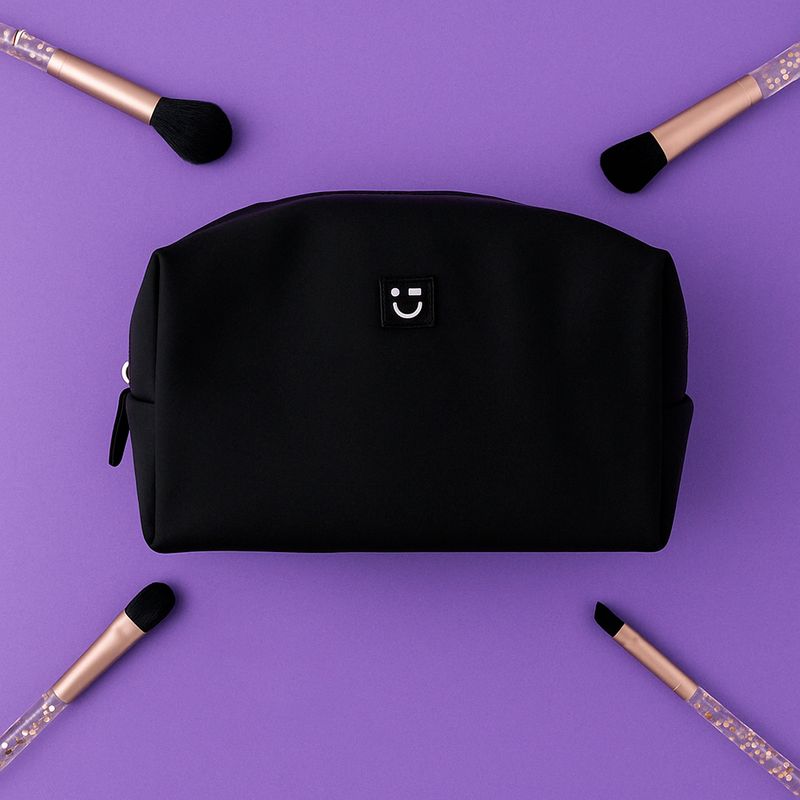 Cosmetiquera-rectangular-liso-mate-negro-Miniso-2-28777