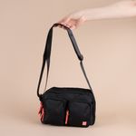 Bolso-crossbody-con-dos-bolsas-al-frente-negro-Miniso-2-28794