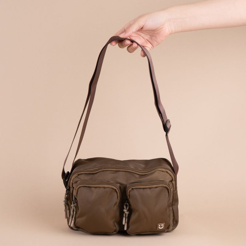 Bolso-crossbody-con-dos-bolsas-al-frente-caf-Miniso-2-28796