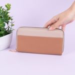 Cartera-mediana-para-mujer-miniso-bloques-de-color-caf-y-beige-Miniso-2-26017