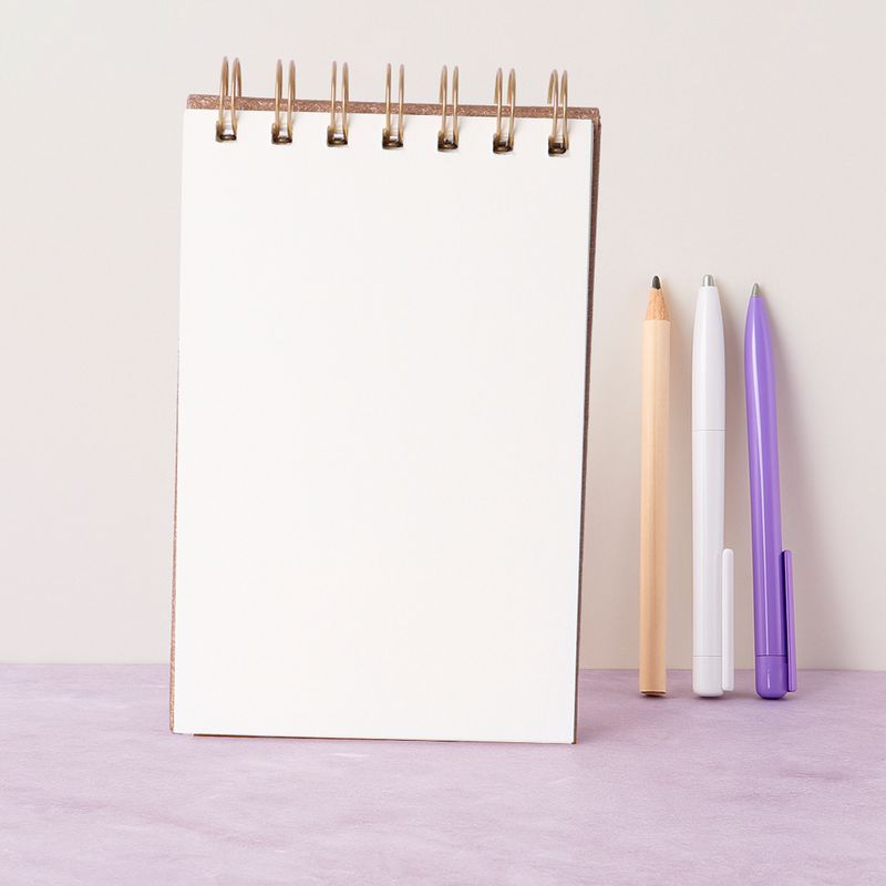 Libro-encuadernado-con-banda-dorada-60-hojas-9-5x14-5cm-serie-khaki-Miniso-2-28730