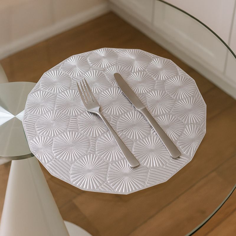 Mantel-individual-miniso-geom-trico-plata-Miniso-2-29063