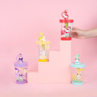 Tomatodo de plástico con correa de personajes de sanrio 535 ml hello kitty -  Sanrio