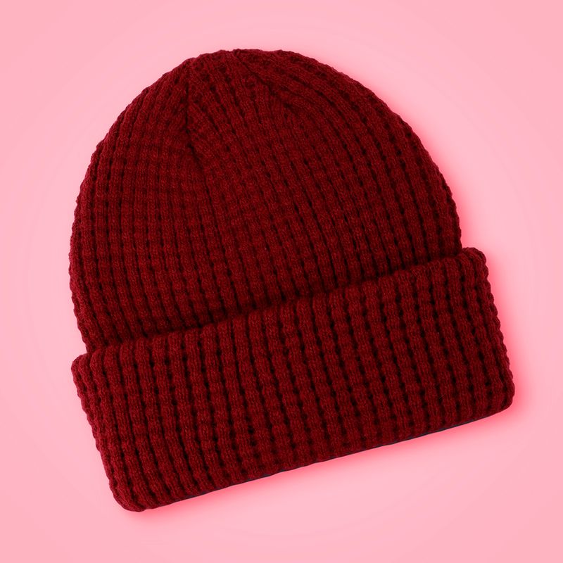 Gorro-tejido-miniso-acanalado-rojo-oscuro-Miniso-2-29007