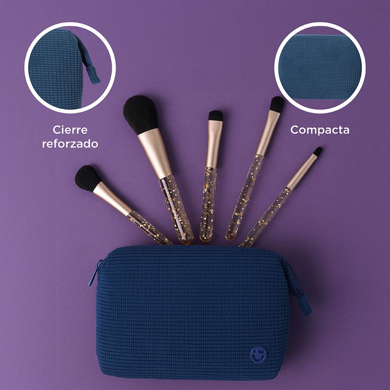 Cosmetiquera-tela-textura-cuadritos-peque-os-color-azul-marino-Miniso-5-28783