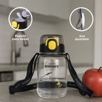 Tomatodo-de-plastico-snoopy-kids-con-correa-para-el-hombro-600-ml-negro-Snoopy-5-26969
