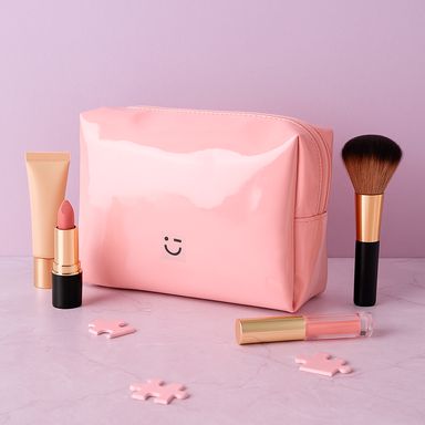 Cosmetiquera miniso tipo charol rosa -  Miniso