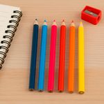 Set-de-escritorio-para-colorear-amarillo-serie-dundun-Miniso-2-23335