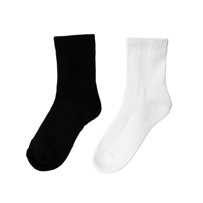 Medias-deportivas-crew-miniso-para-mujer-blanco-y-negro-Miniso-1-29142